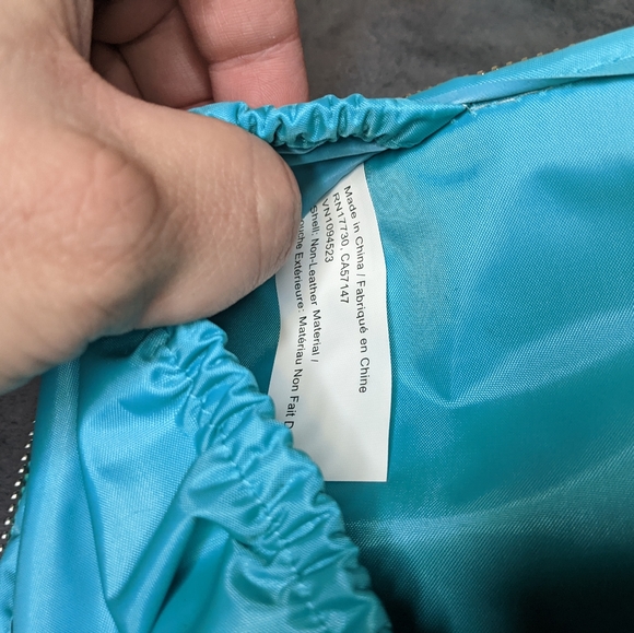 Colorful Travel Bag Organizer Multiple Pockets Cosmetics or School - Picture 6 of 11